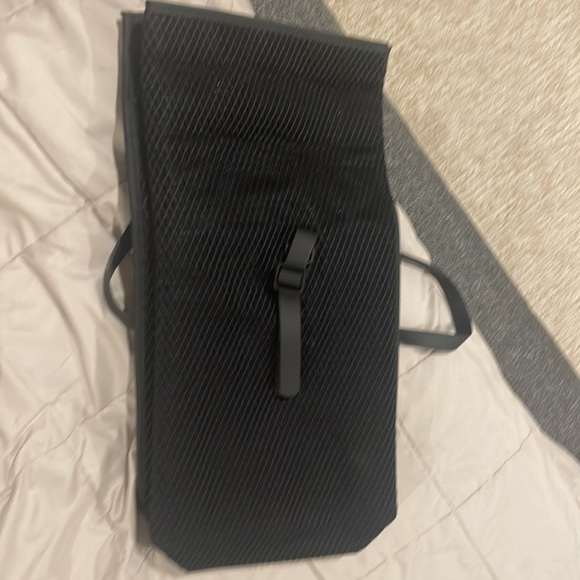 Rains Rolltop Rucksack Mesh - Picture 6 of 8